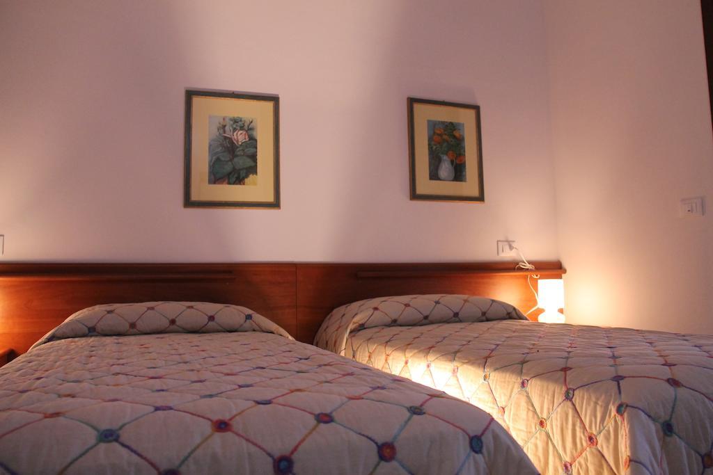 Il Ghiandolino Villa Imola Kamer foto
